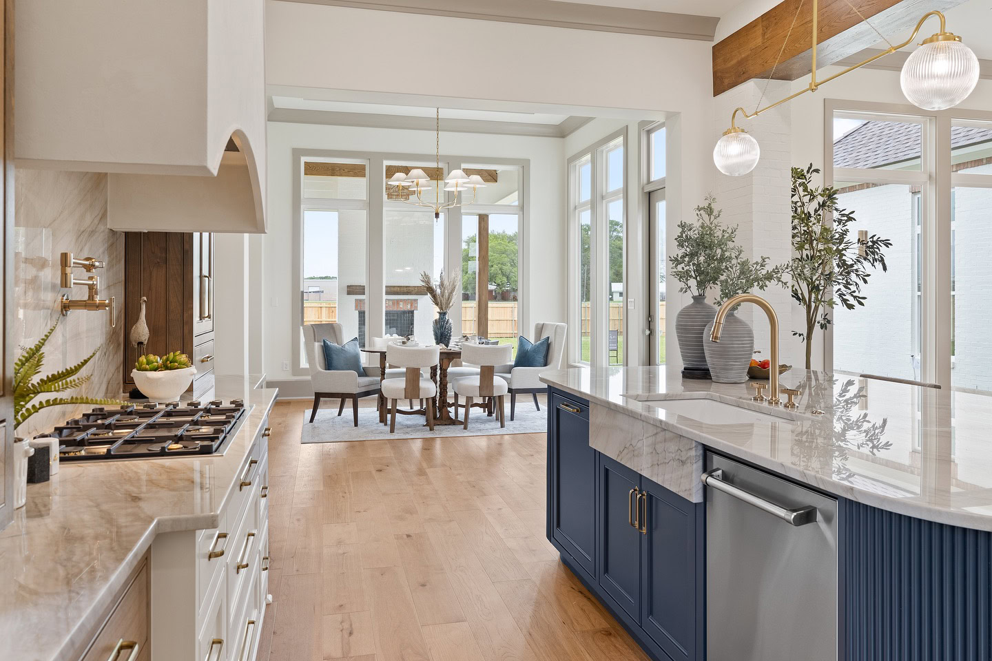 legendary contractors llc