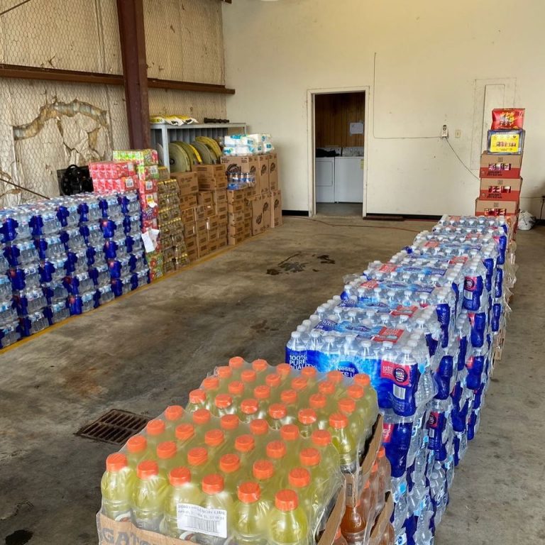 Hurricane Laura Relief - water and drink storage